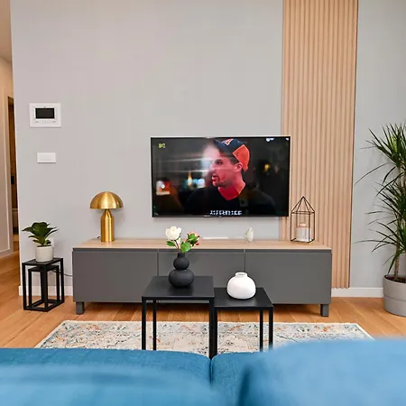 Luxury With Private Garden Ζαντάρ