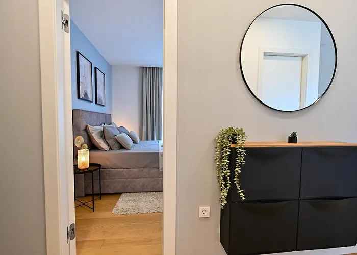 Διαμέρισμα Luxury With Private Garden Ζαντάρ